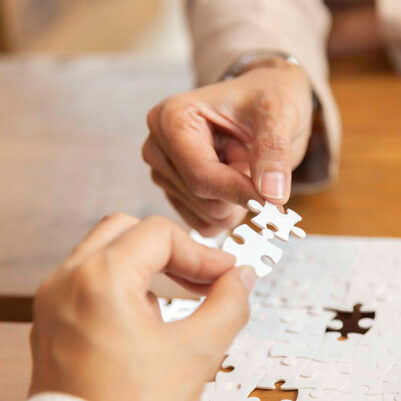 Jigsaw hands